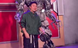 娱乐综艺成毅吃瓜,成毅意外成为焦点，揭秘娱乐圈幕后故事
