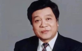 文娱吃瓜少男，，男生女生躲正在石头里约会垂钓佬全程吃瓜：他们认为别人看不到，《大主宰》表现00后结交观饭圈学问暗含爱情方法