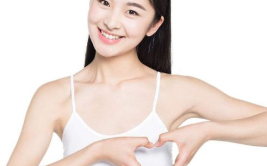 夏季校服太薄胸透出来图片,揭秘薄衣下的青春诱惑